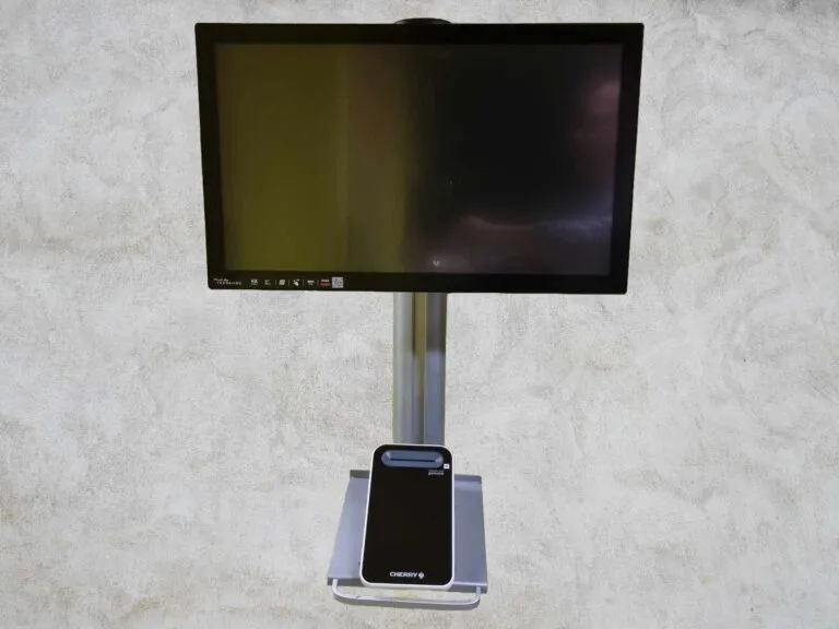 Foto-3-ohne-10Zoll-Schrank